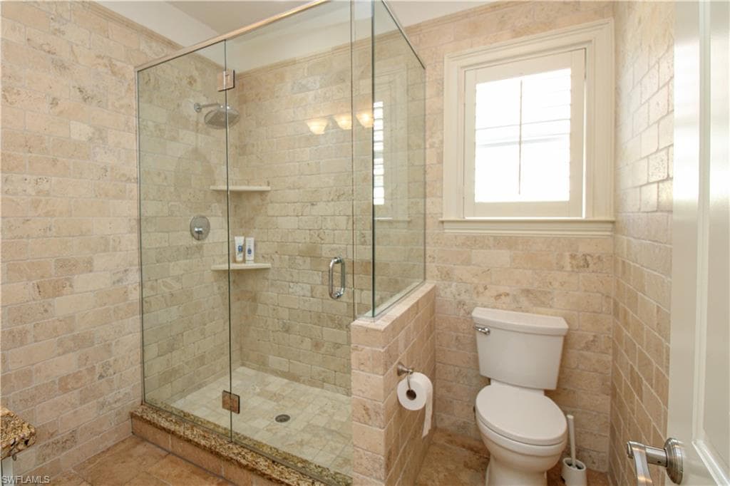 1412 Hemingway PL-44