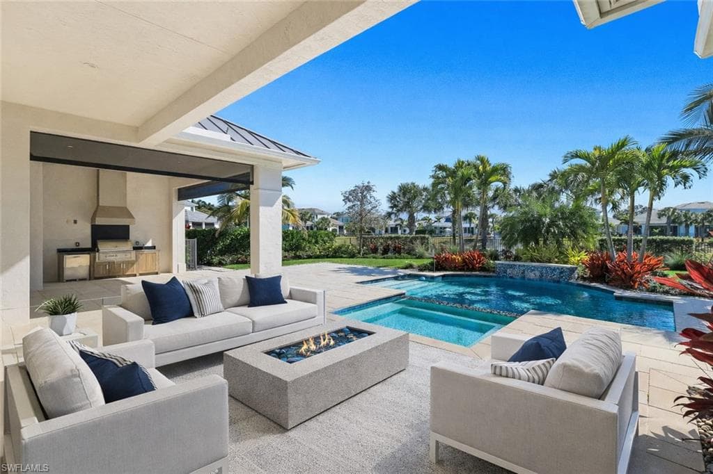 16716 Enclave CIR-6