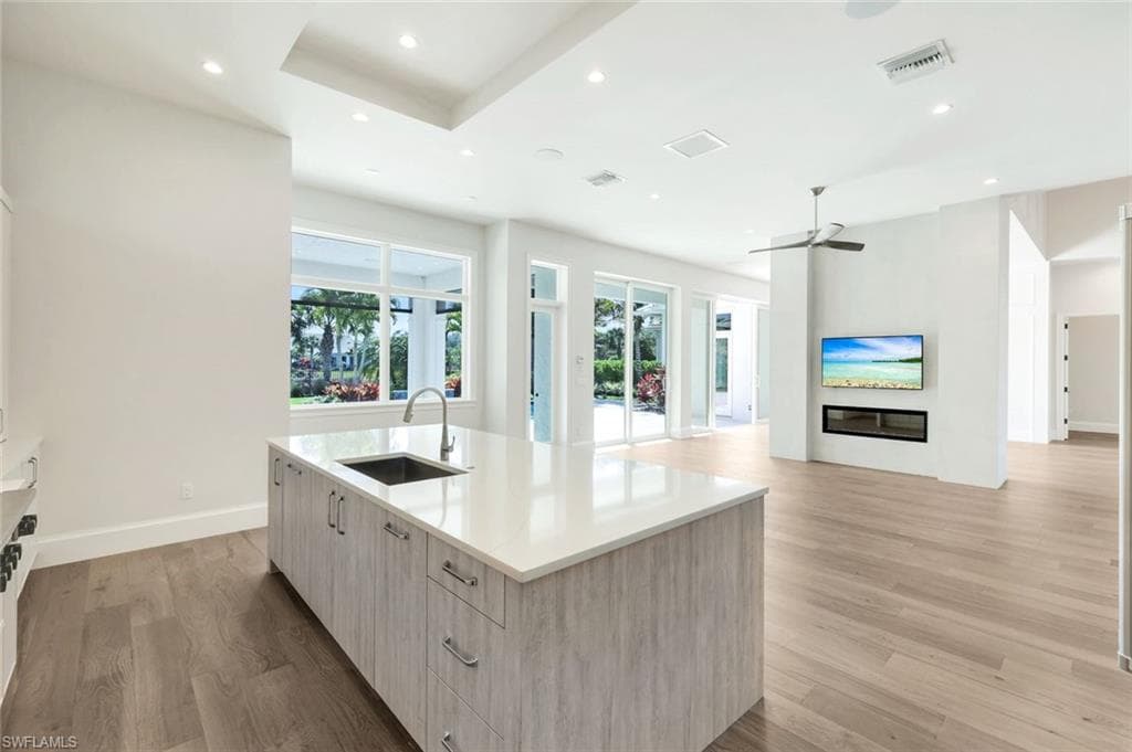 16716 Enclave CIR-11