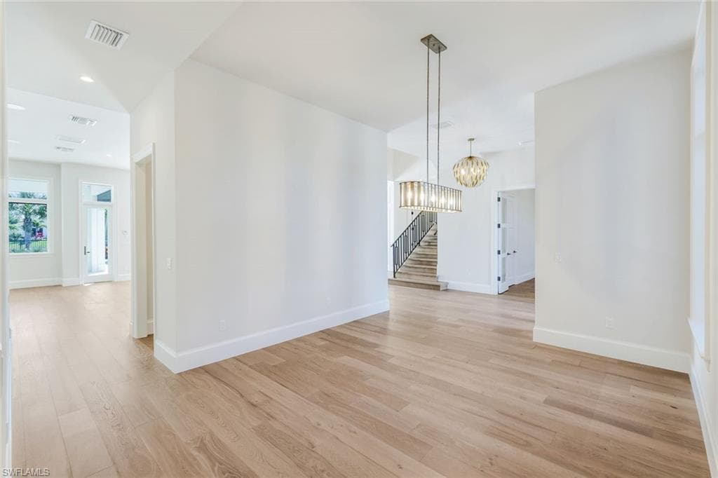 16716 Enclave CIR-19