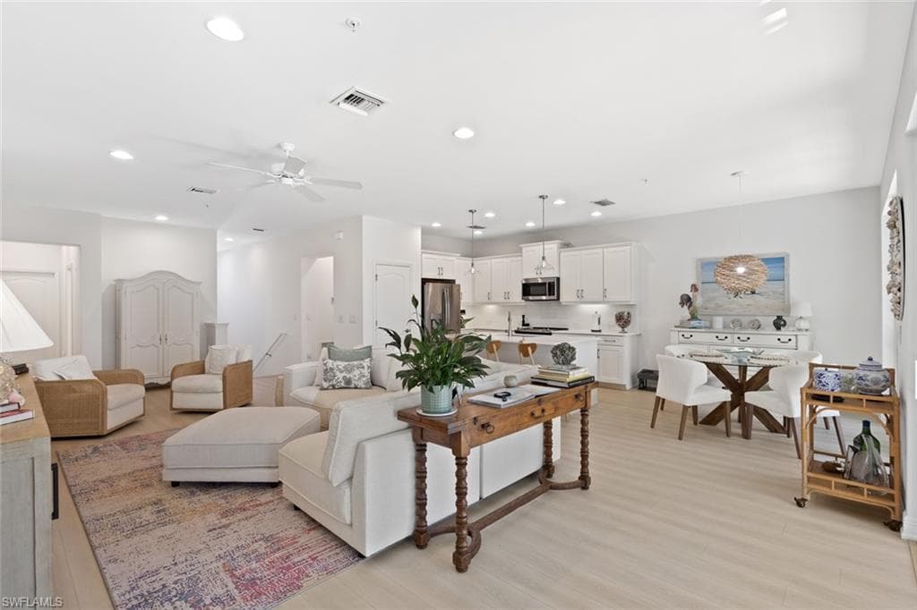 6973 Avalon CIR 1406-12