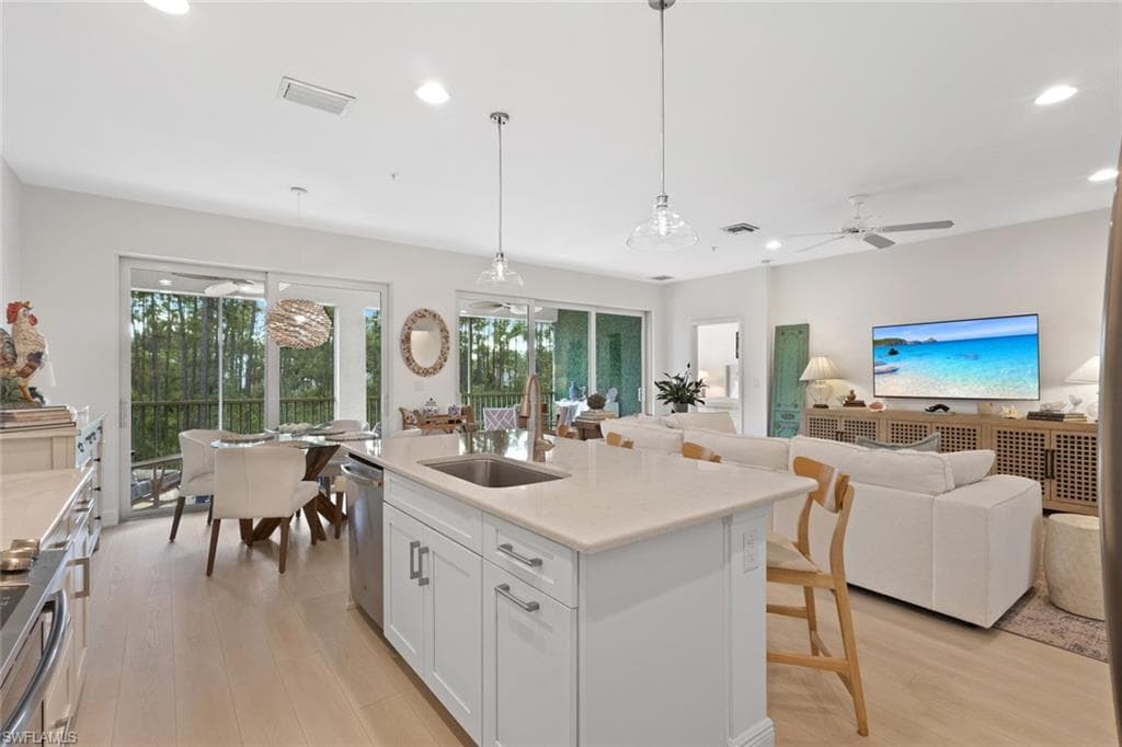 6973 Avalon CIR 1406-9