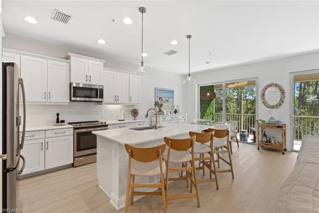 6973 Avalon CIR 1406-8