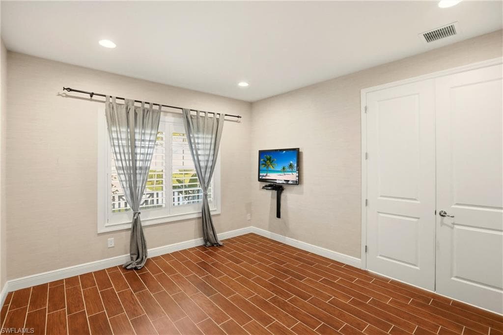 8554 Big Mangrove DR-27