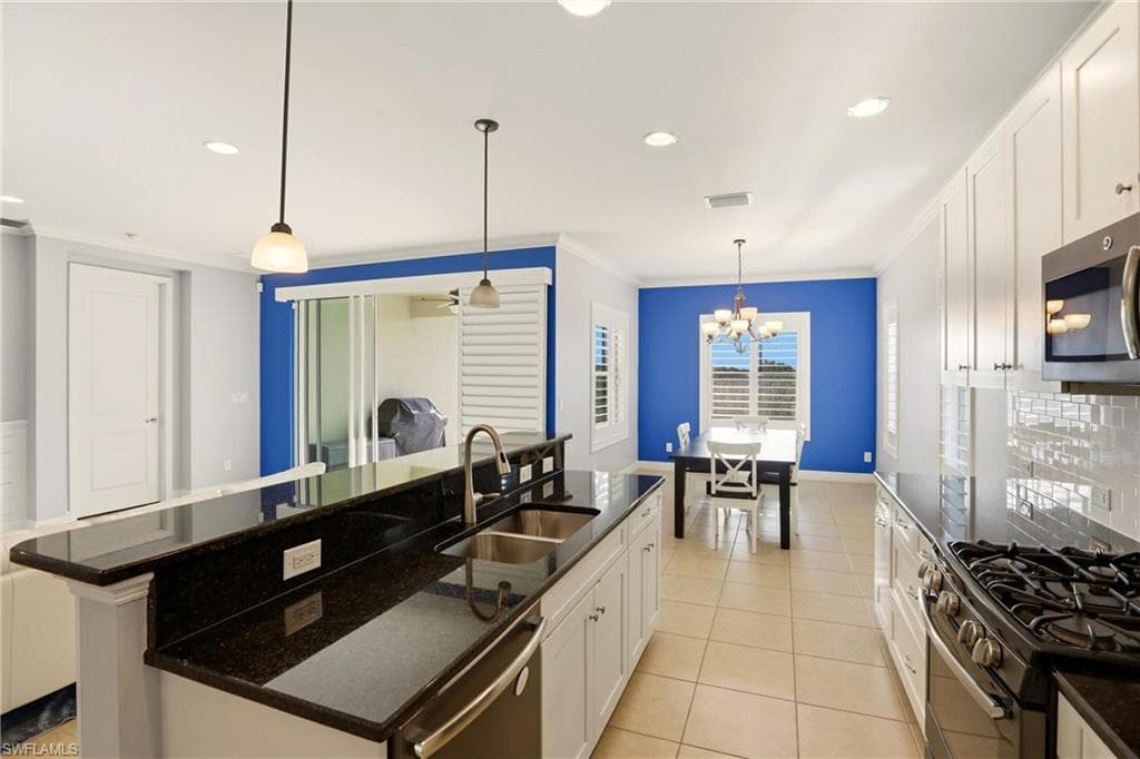 8554 Big Mangrove DR-12