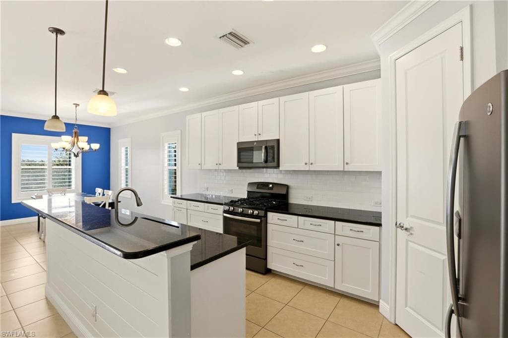 8554 Big Mangrove DR-11