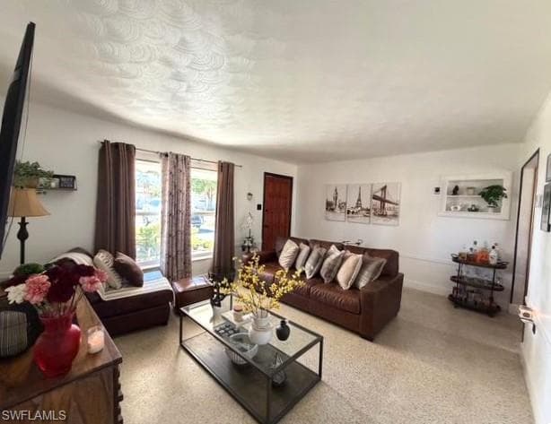 40 Victoria DR-6