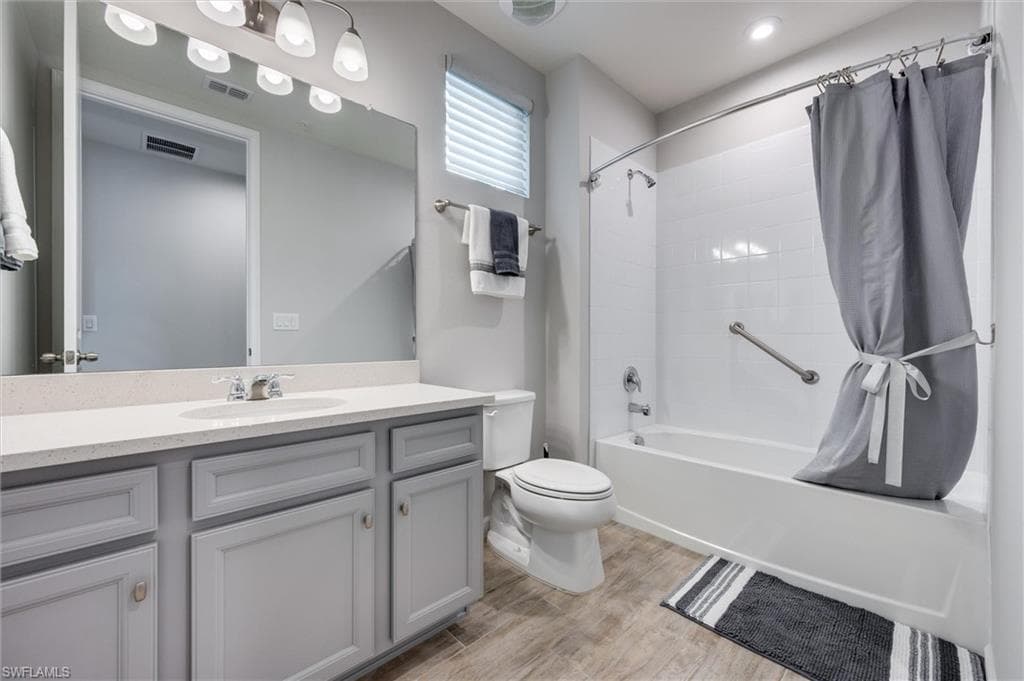 4607 Arboretum CIR 103-17