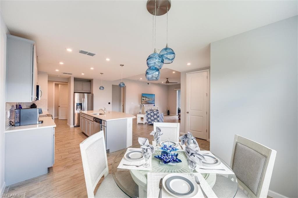 4607 Arboretum CIR 103-9