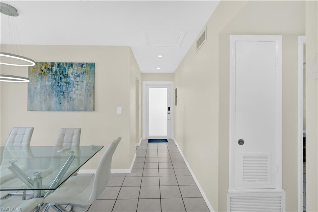 720 Joel BLVD-5