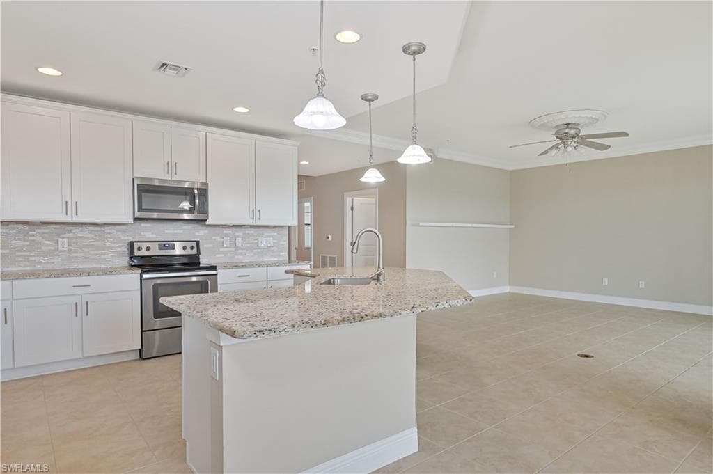 11765 Grand Belvedere WAY 102-21