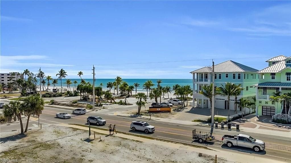 111 Coconut DR-17
