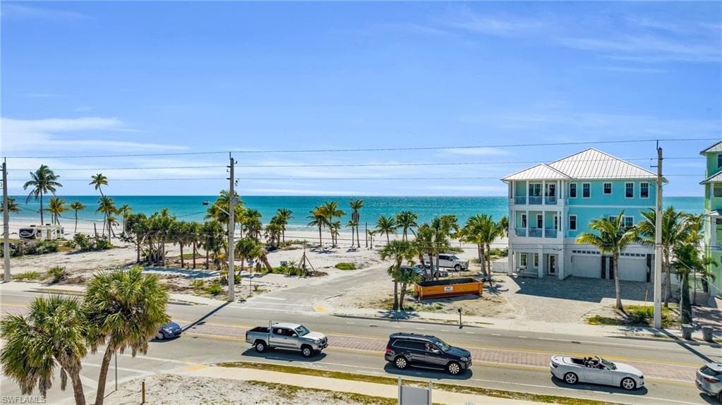 111 Coconut DR-16