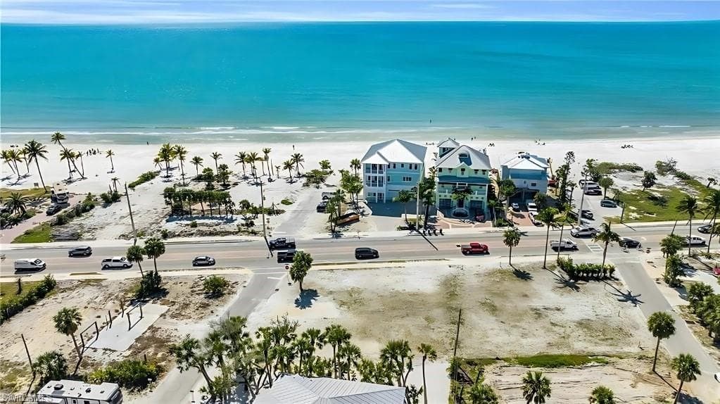 111 Coconut DR-15