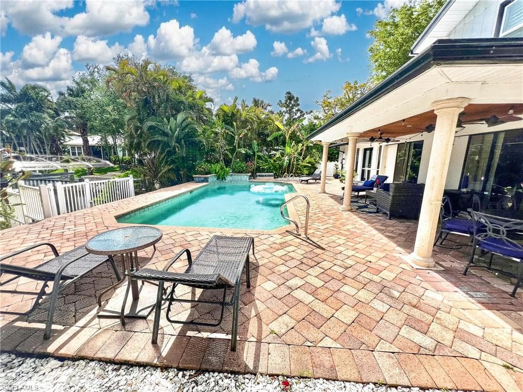 1030 Aqua LN-31
