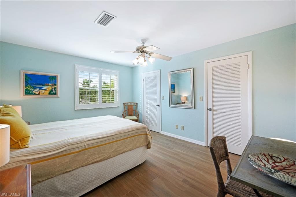 1030 Aqua LN-25