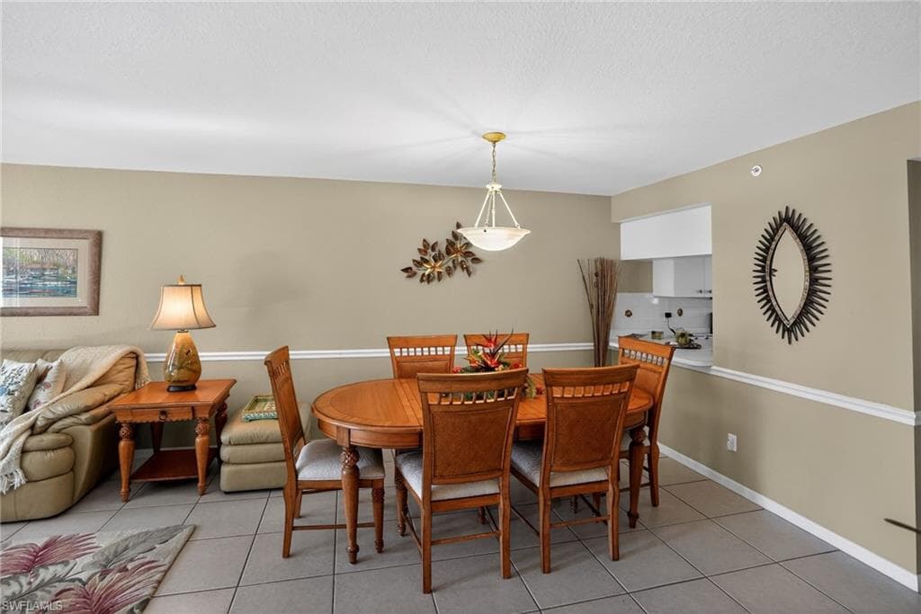 28881 Bermuda Lago CT 202-6