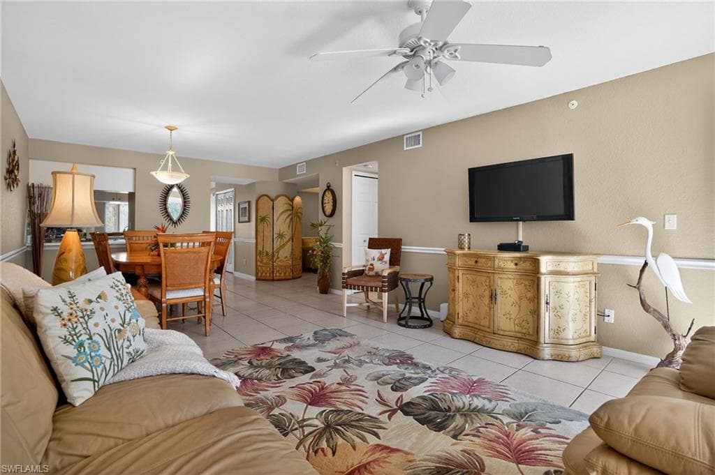 28881 Bermuda Lago CT 202-5