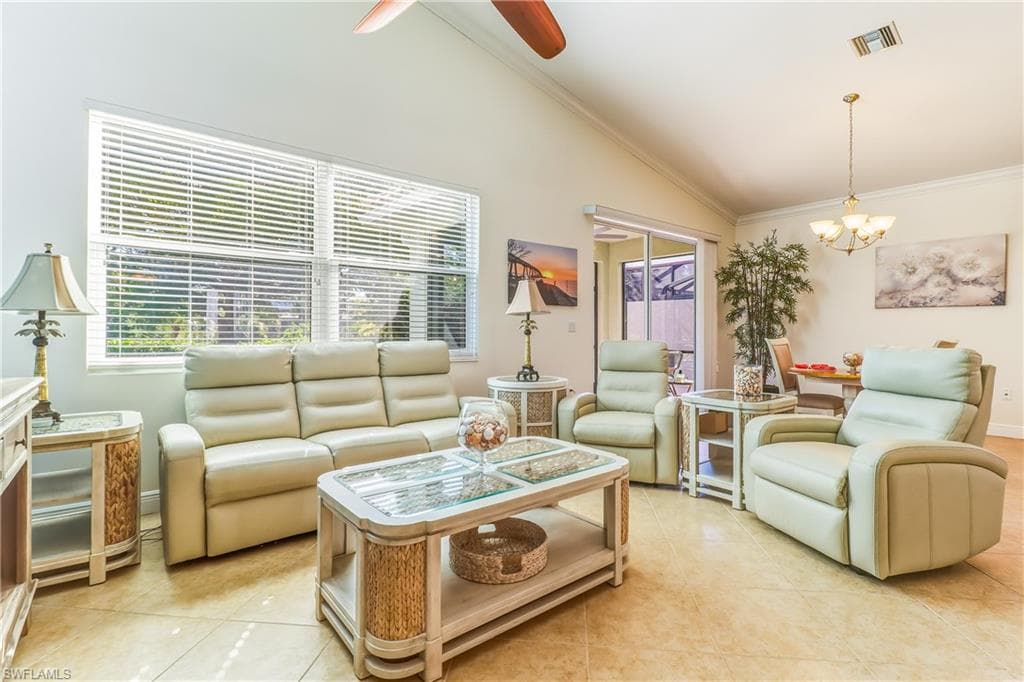8622 Sumner AVE-14