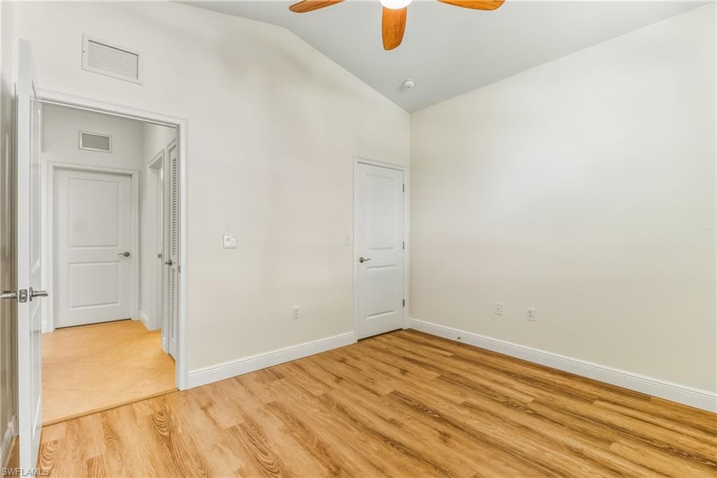 8622 Sumner AVE-35