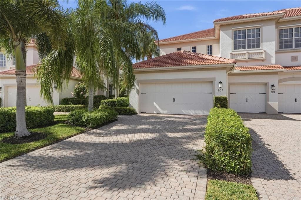 17498 Old Harmony DR 201-2
