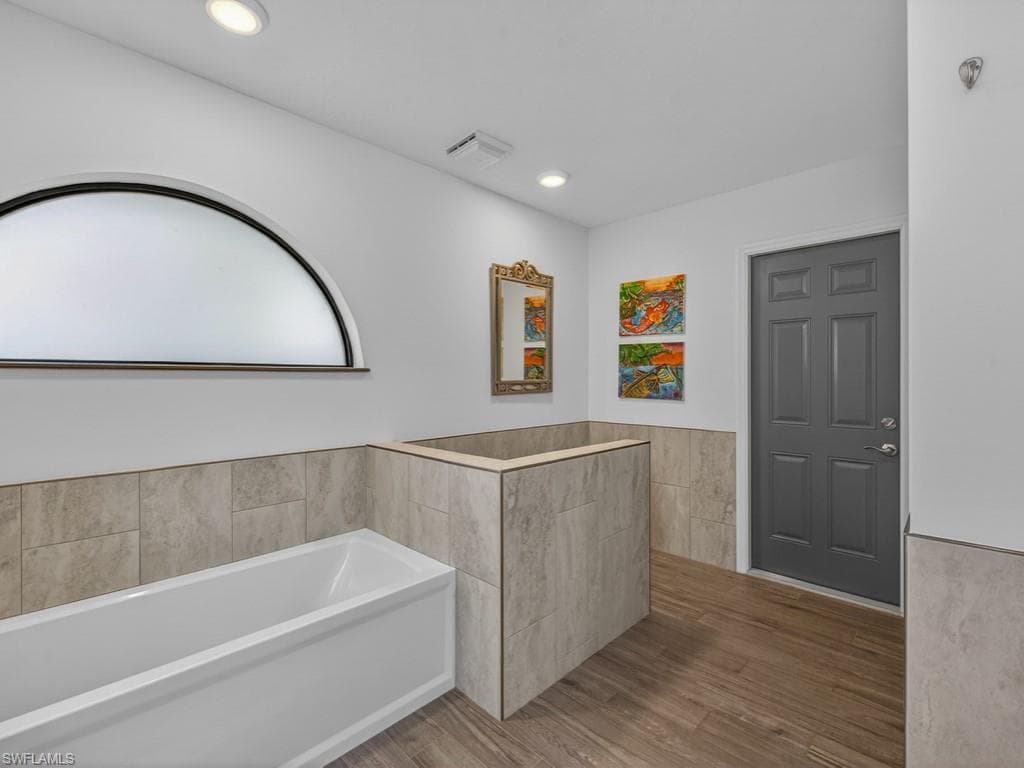 2264 Outrigger LN-6