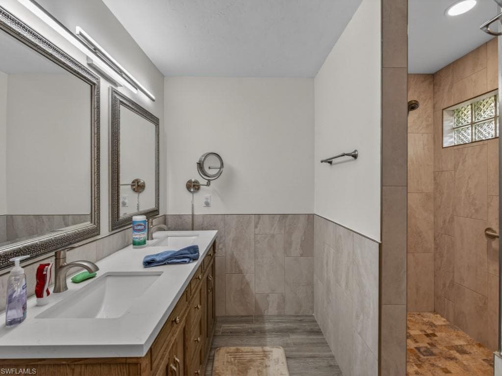 2264 Outrigger LN-7