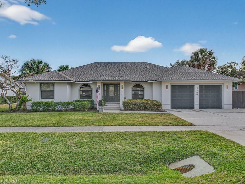 2264 Outrigger LN-1