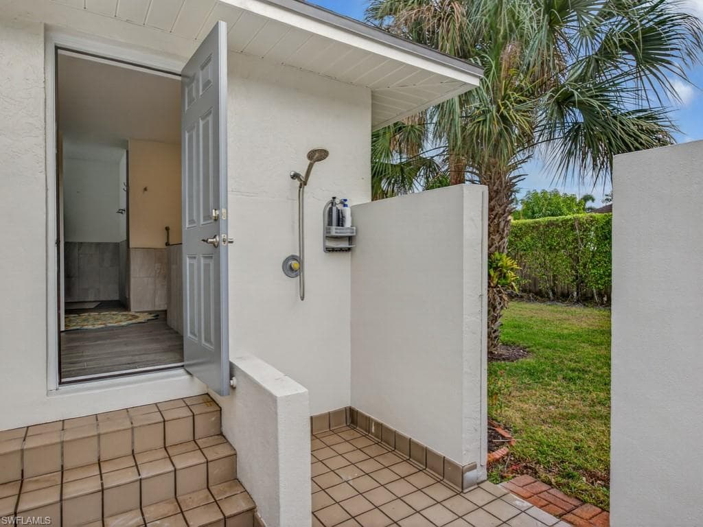 2264 Outrigger LN-15