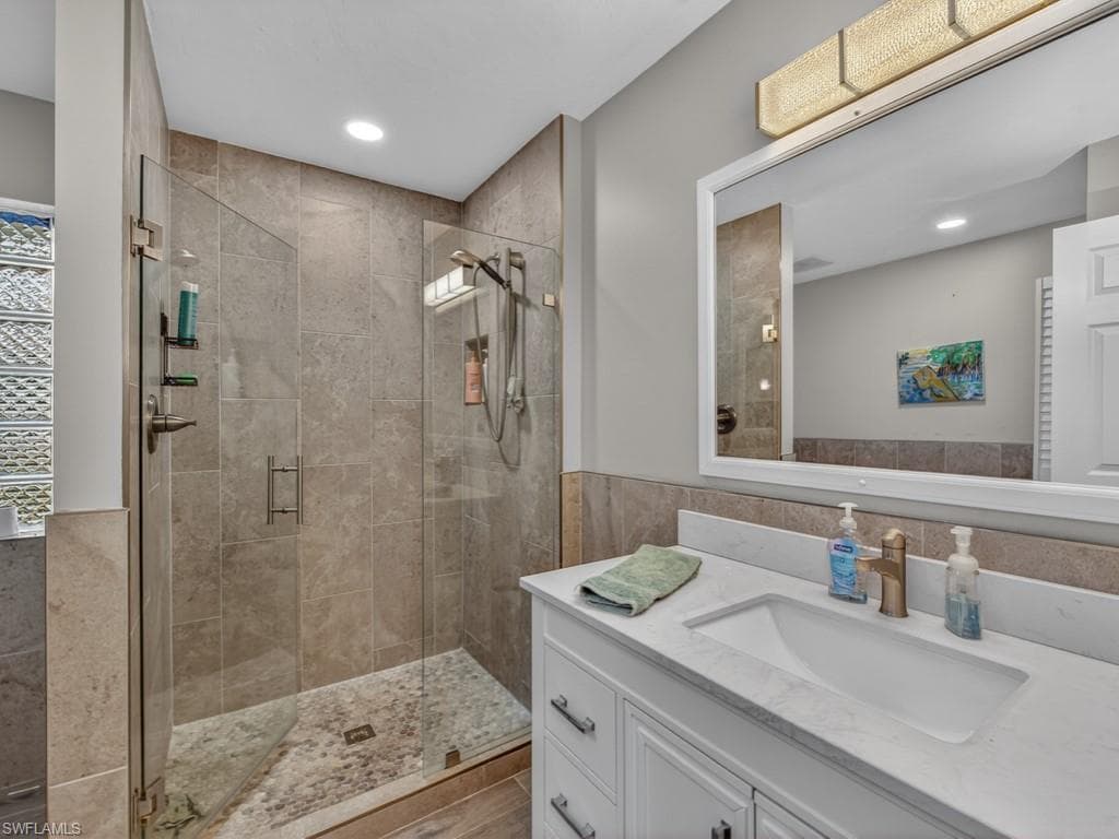 2264 Outrigger LN-8