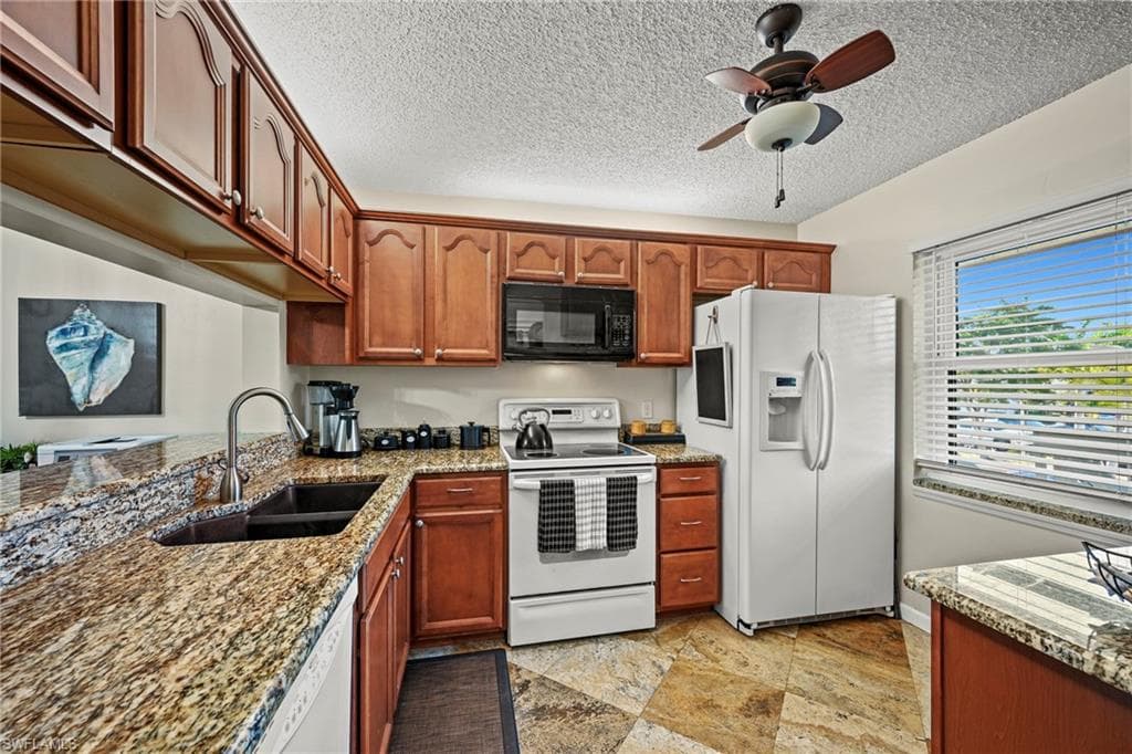 9290 Lake Park DR 201-3