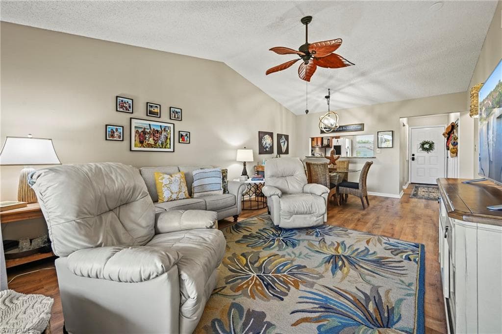 9290 Lake Park DR 201-9