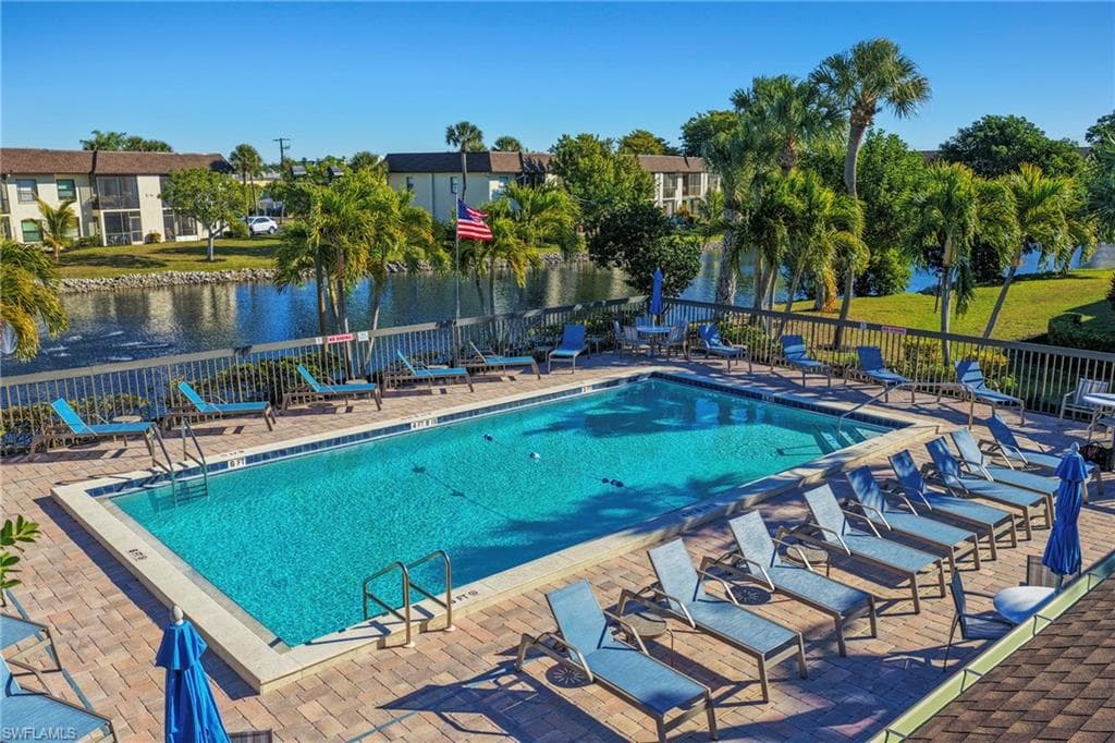 9290 Lake Park DR 201-24