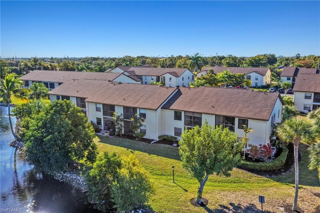 9290 Lake Park DR 201-21