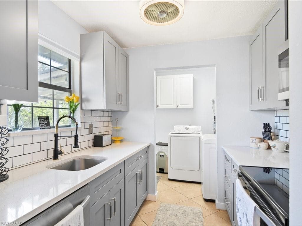 2469 Florida AVE-12