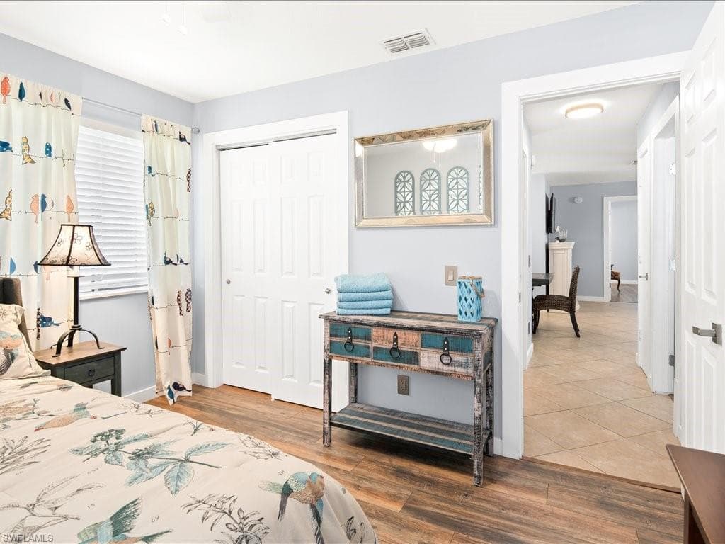 2469 Florida AVE-22