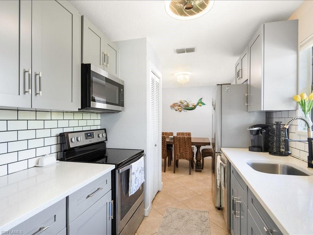 2469 Florida AVE-11