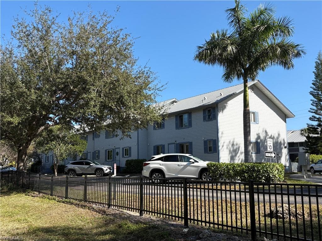 1251 7th AVE N 306-22
