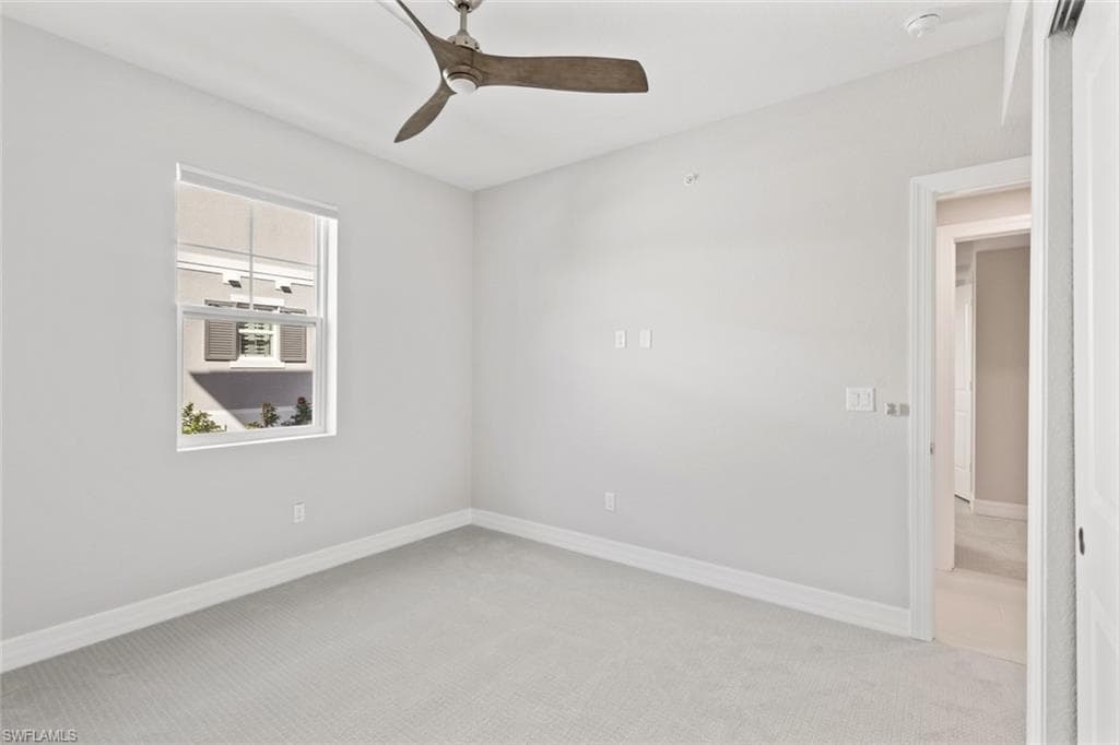 196 Indies DR E 101-30