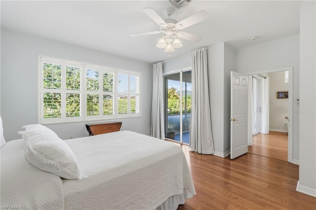 1777 Emerald Cove CIR-18