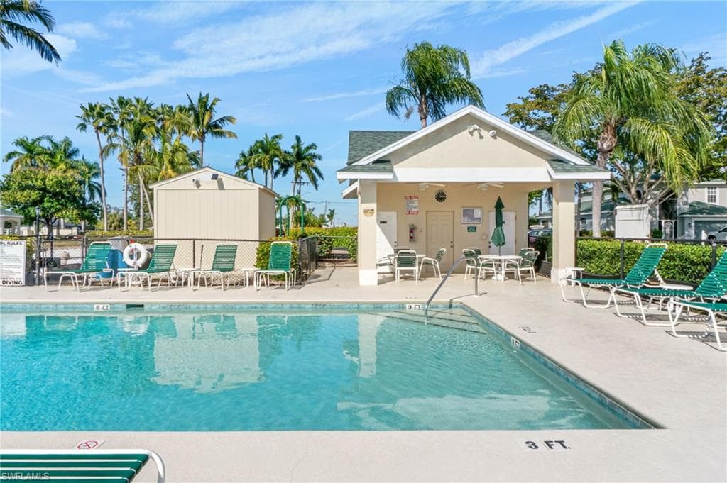 1777 Emerald Cove CIR-35