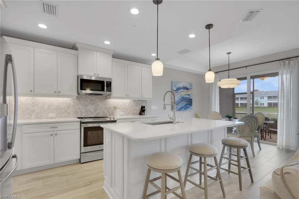 2647 Seychelles CIR 2202-7