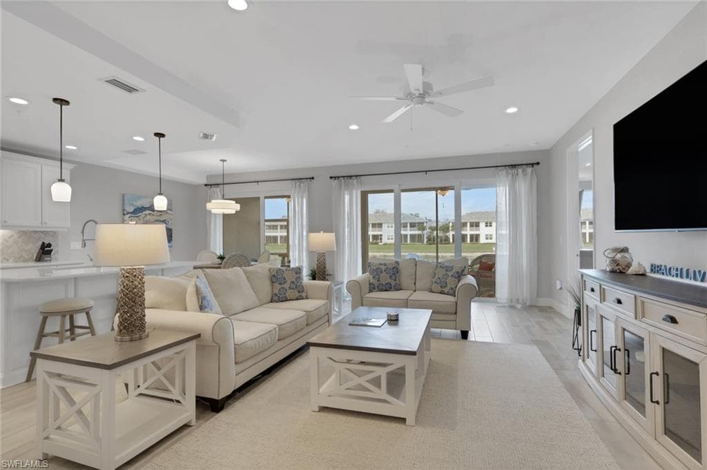 2647 Seychelles CIR 2202-5
