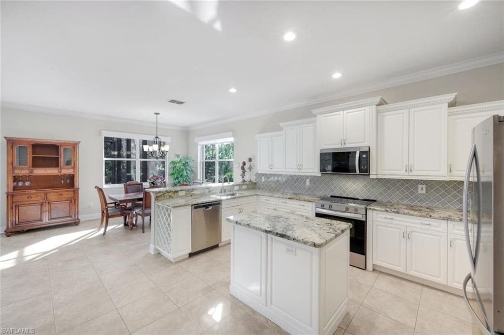 25295 Catskill DR-14