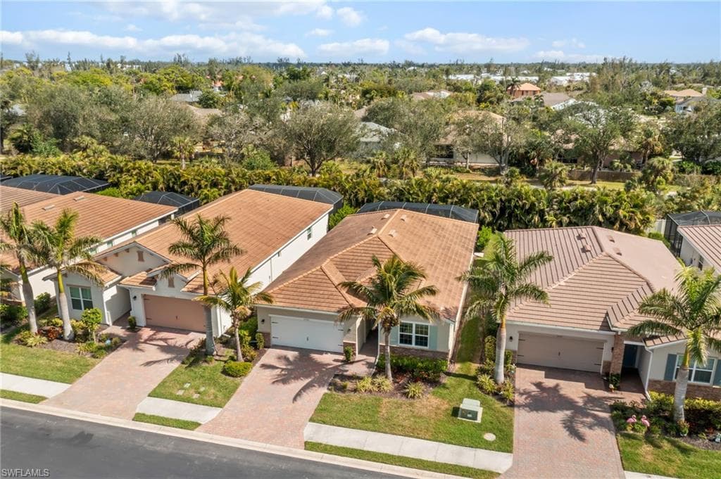 15361 Floresta LN-33