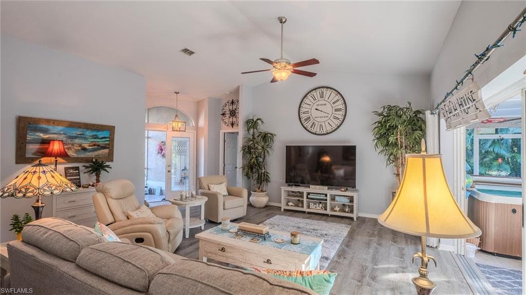 22638 FOREST VIEW DR-14