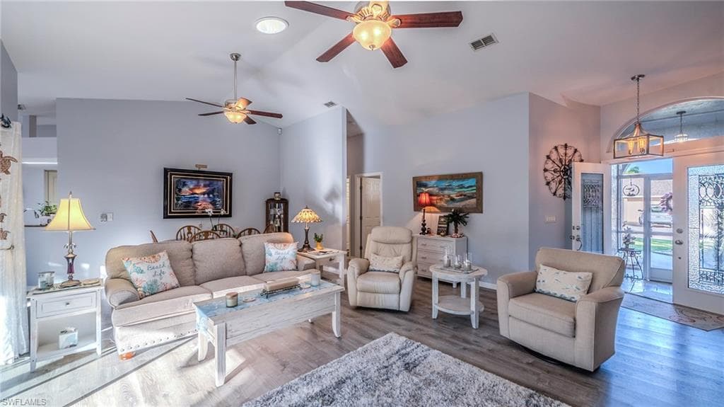 22638 FOREST VIEW DR-11