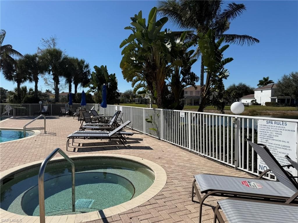 1376 Weeping Willow CT-46