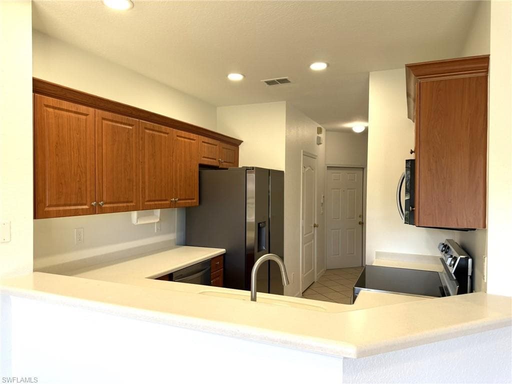 1376 Weeping Willow CT-5