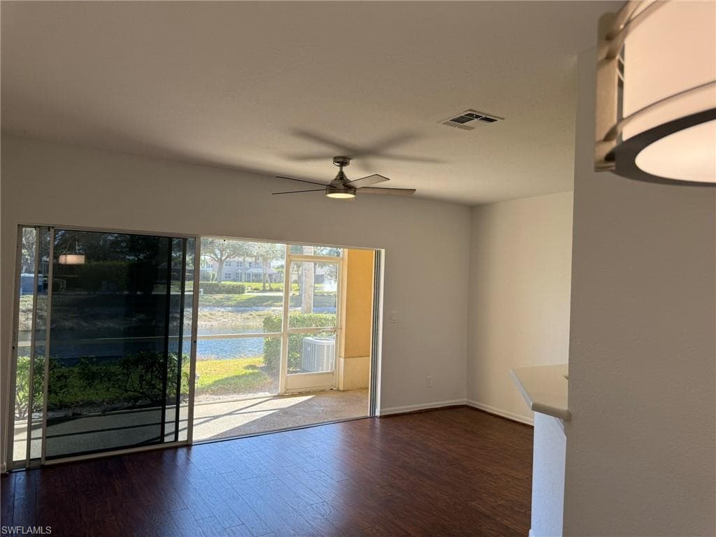 1376 Weeping Willow CT-18